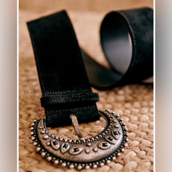 Sezane Black Suede Louve Belt - Picture 1 of 11
